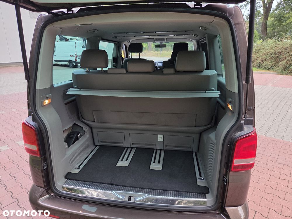 Volkswagen Multivan 2010 photo 4