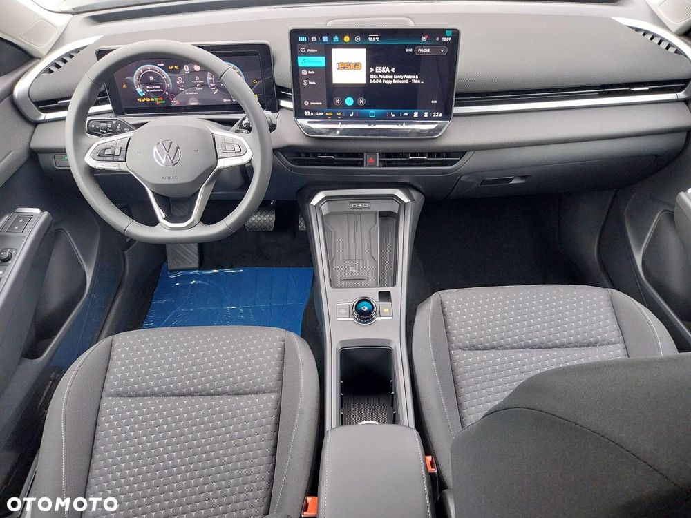 Volkswagen T-Roc - 10