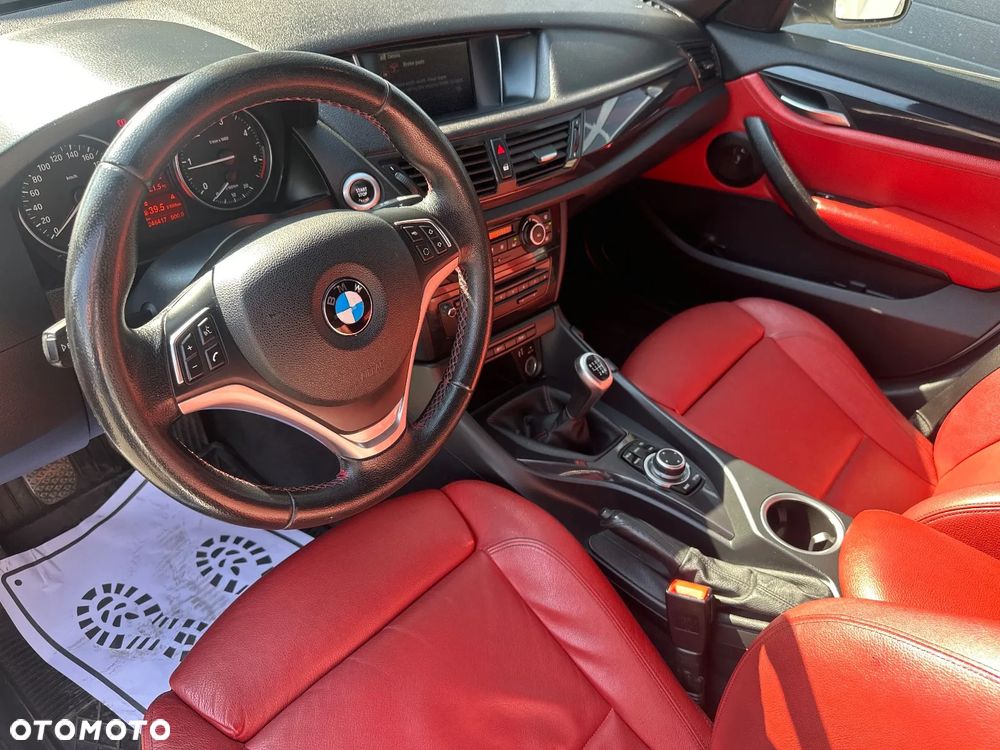 BMW X1 sDrive18d xLine - 15