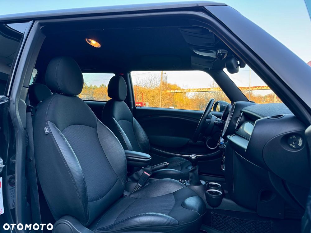 MINI Cooper SD Highgate - 12