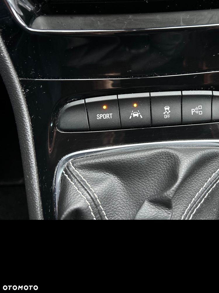 Opel Astra 1.4 Turbo Innovation - 9