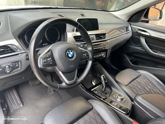 BMW X1 16 d sDrive Auto Line Sport - 9
