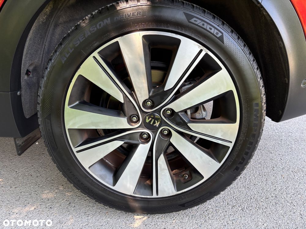 Kia Sportage 2,0 CRDI AWD Vision - 24