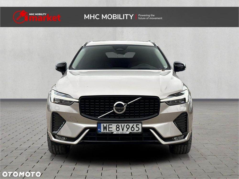 Volvo XC 60 B4 D AWD Ultimate Dark - 17