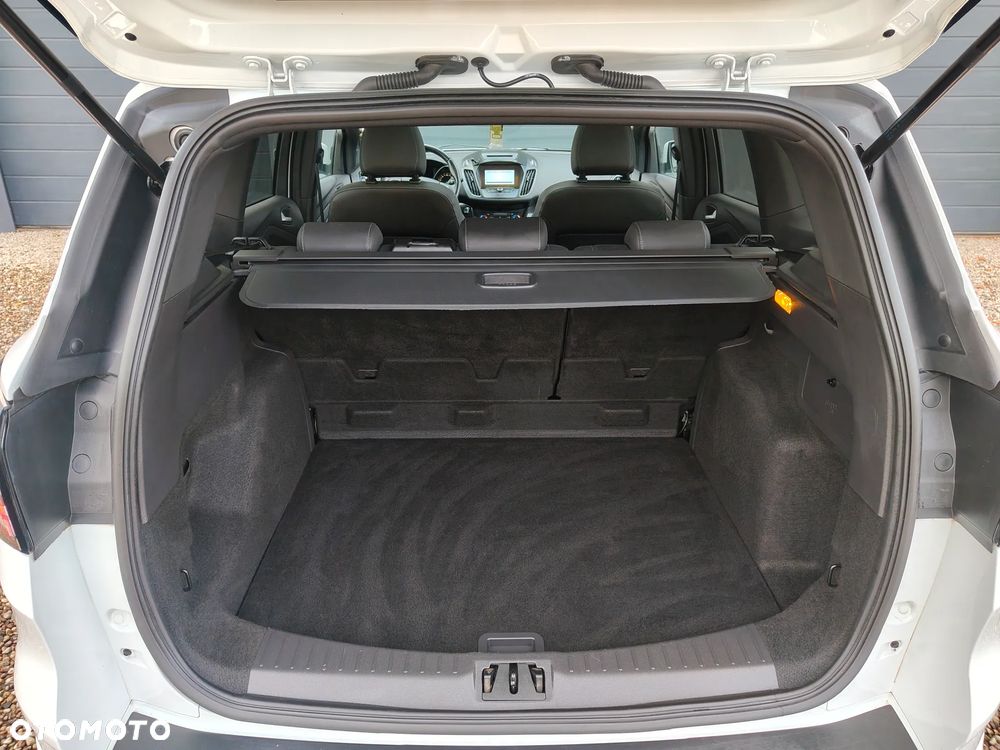 Ford Kuga 1.5 EcoBoost ST-LINE - 21