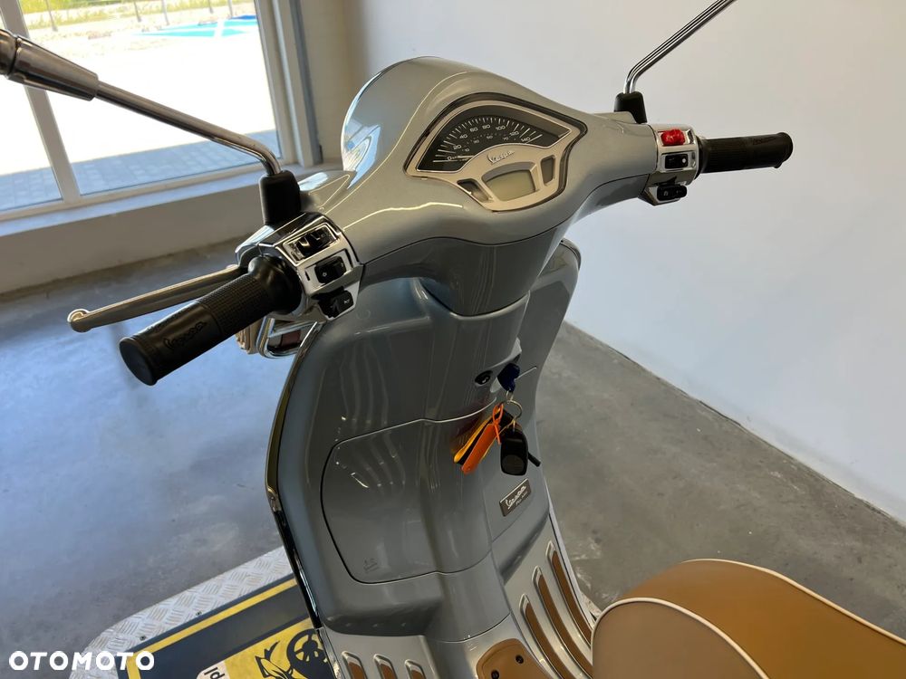 Vespa Primavera - 16
