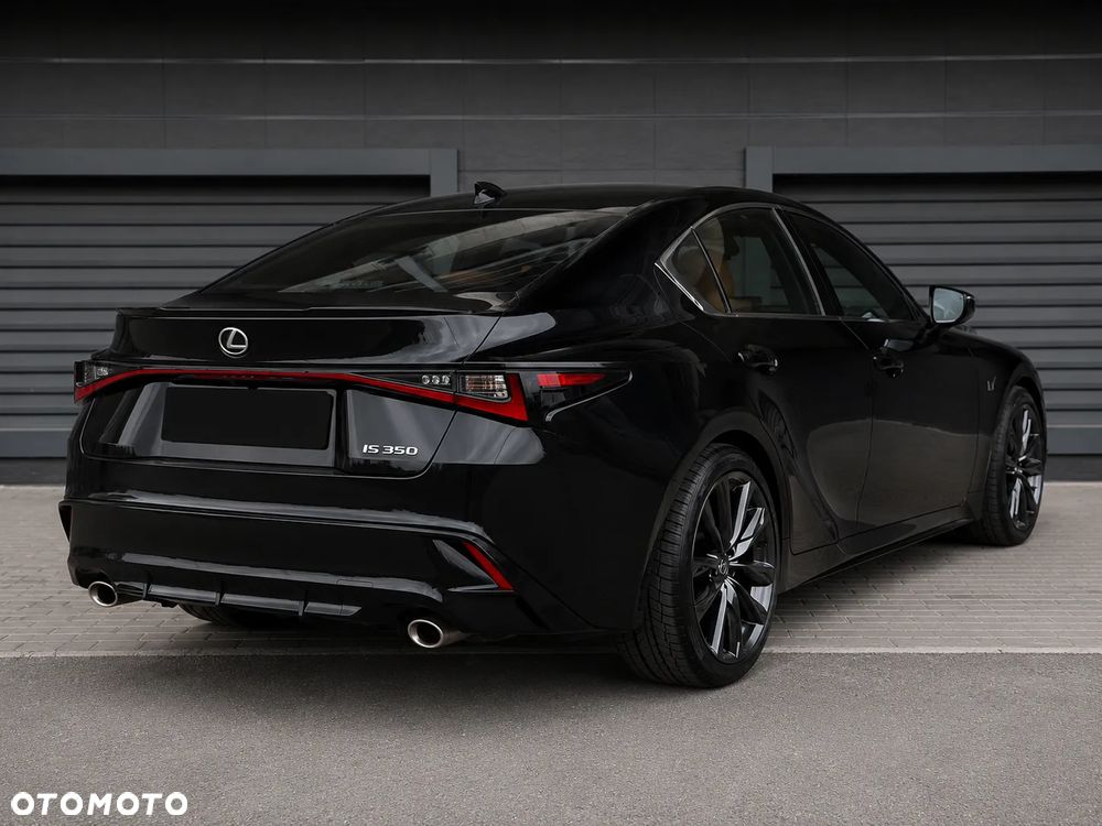 Lexus IS - 8