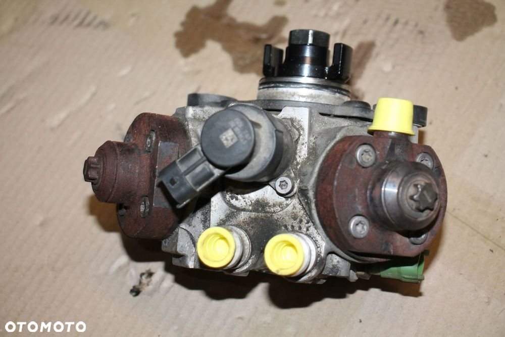 ウリウリ KOREK WLEWU PALIWA BENZYNA VOLVO S60 S80 V60 V70 XC60 XC70