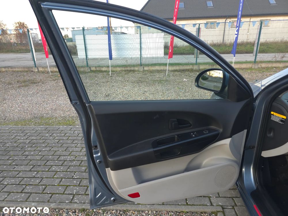 Kia Ceed 1.4 CVVT LX - 17