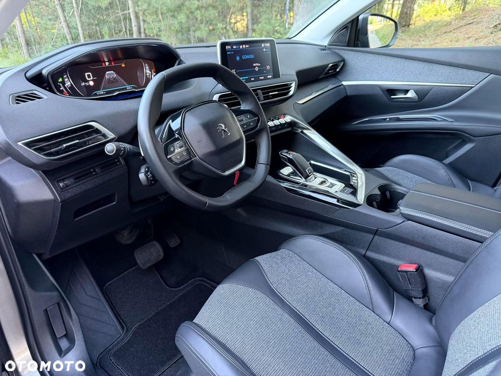 Peugeot 5008 1.6 BlueHDI Allure S&S EAT6 - 20