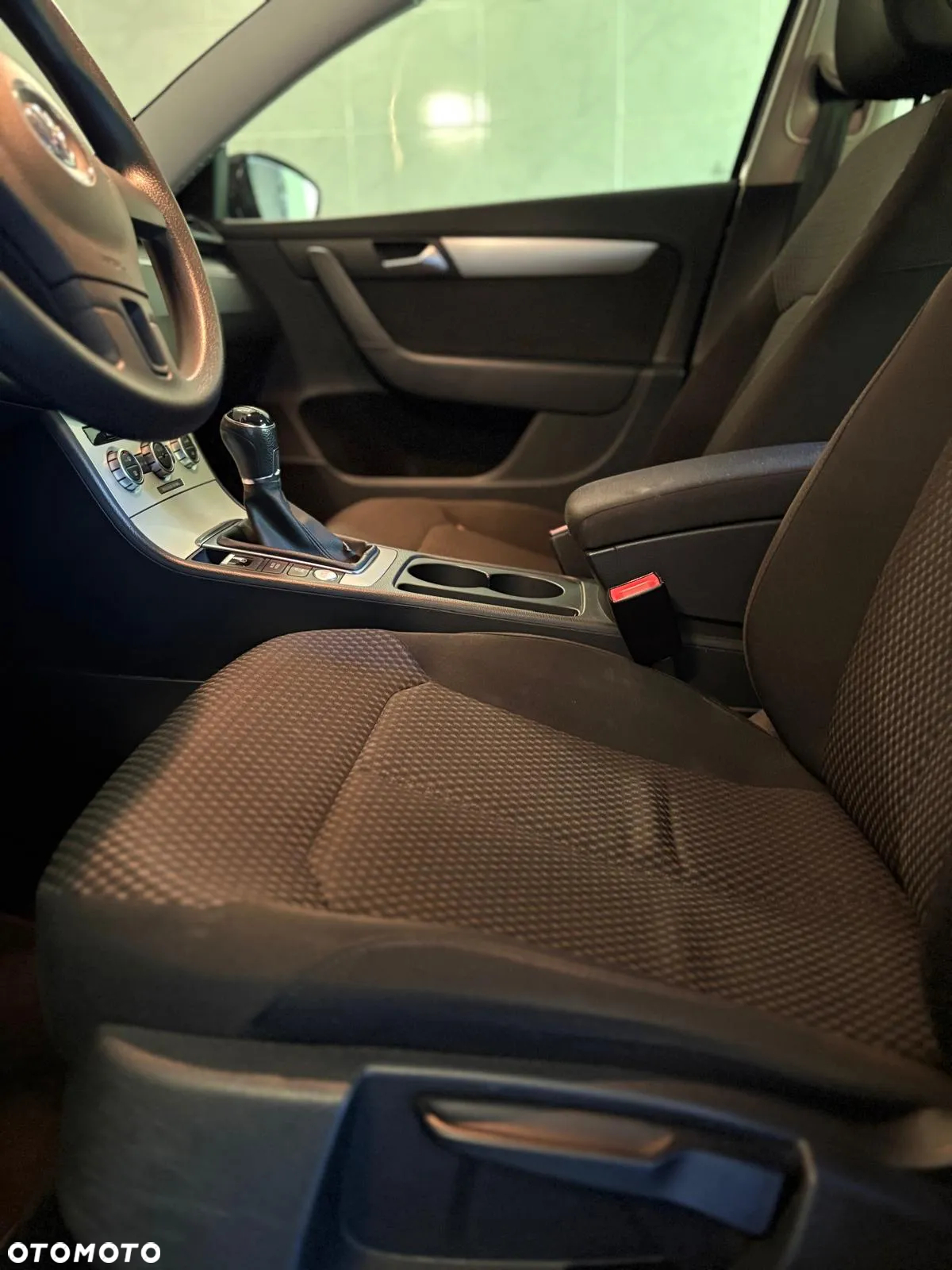 Volkswagen Passat 1.4 TSI Trendline - 33