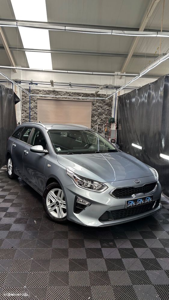 Kia Ceed SW 1.6 CRDi SX - 1