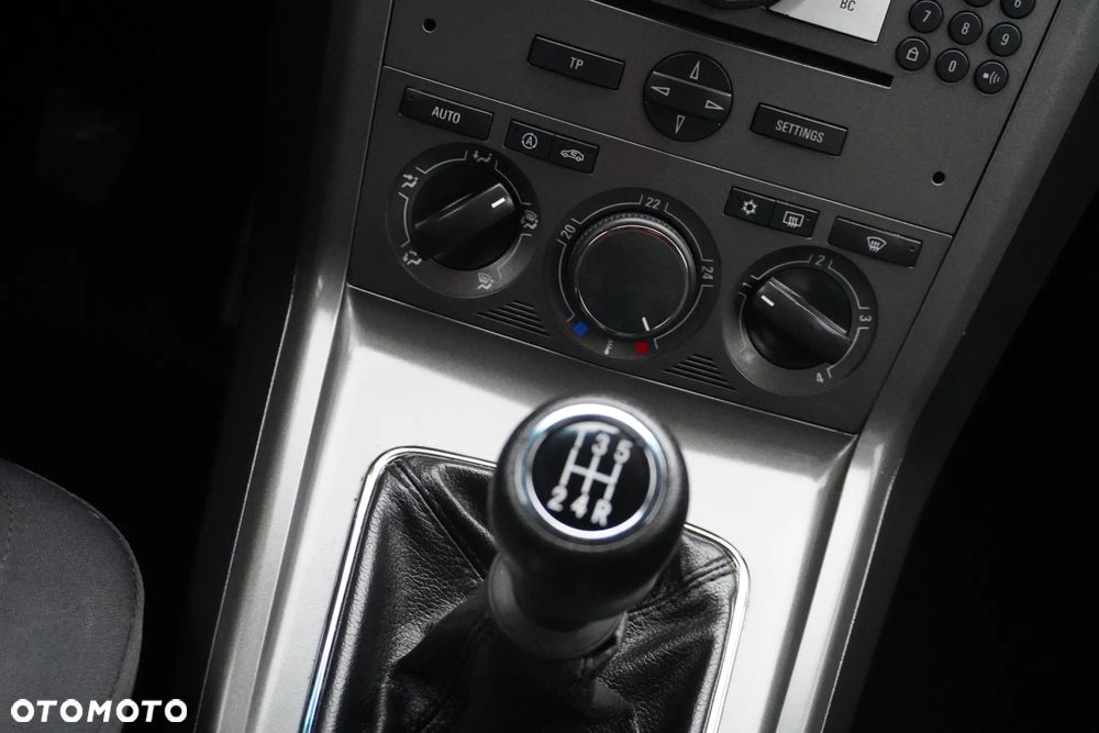 Opel Antara 2.4 4x4 Cosmo - 28