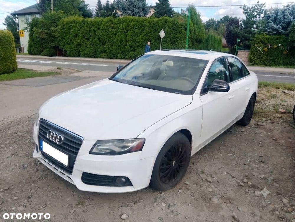 Audi A4 Limousine - 1