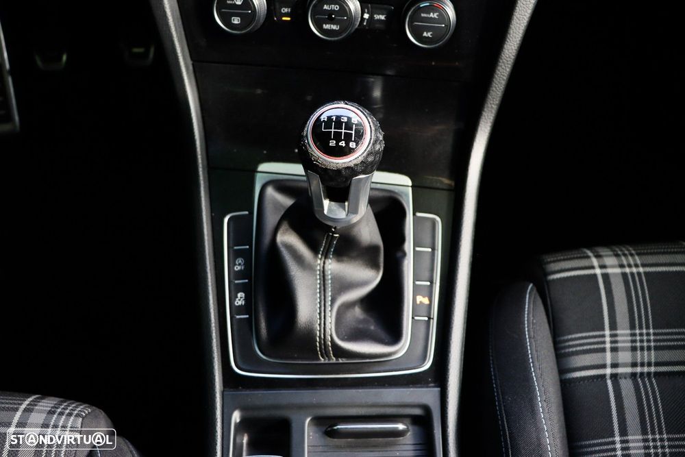 VW Golf 2.0 TDi GTD - 15