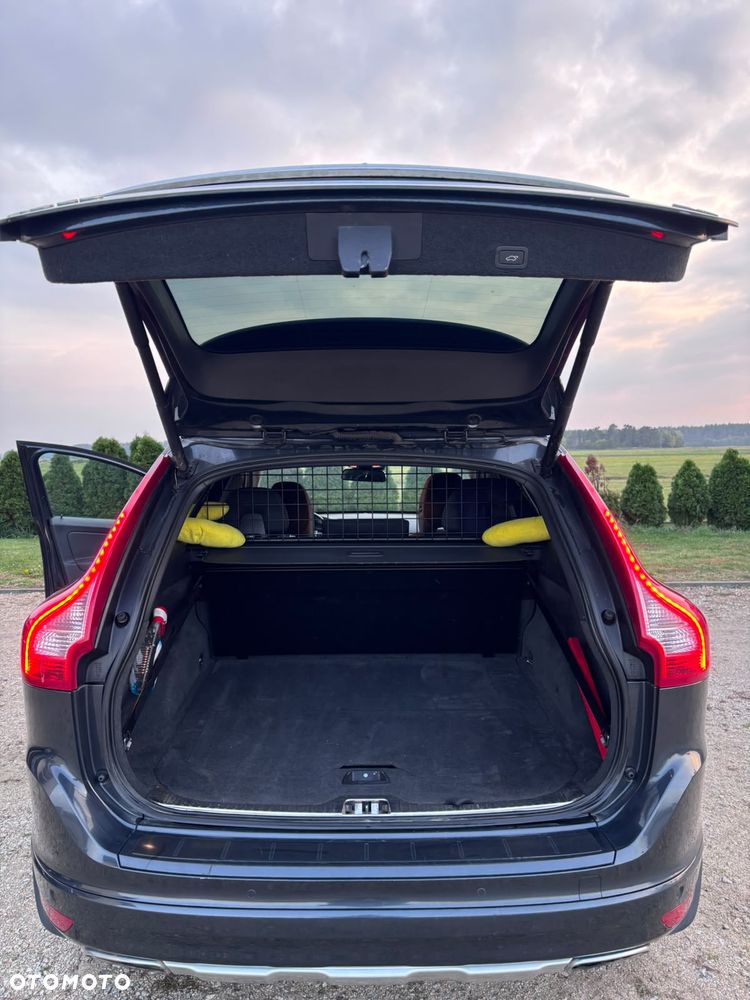 Volvo XC 60 D4 AWD Momentum - 11