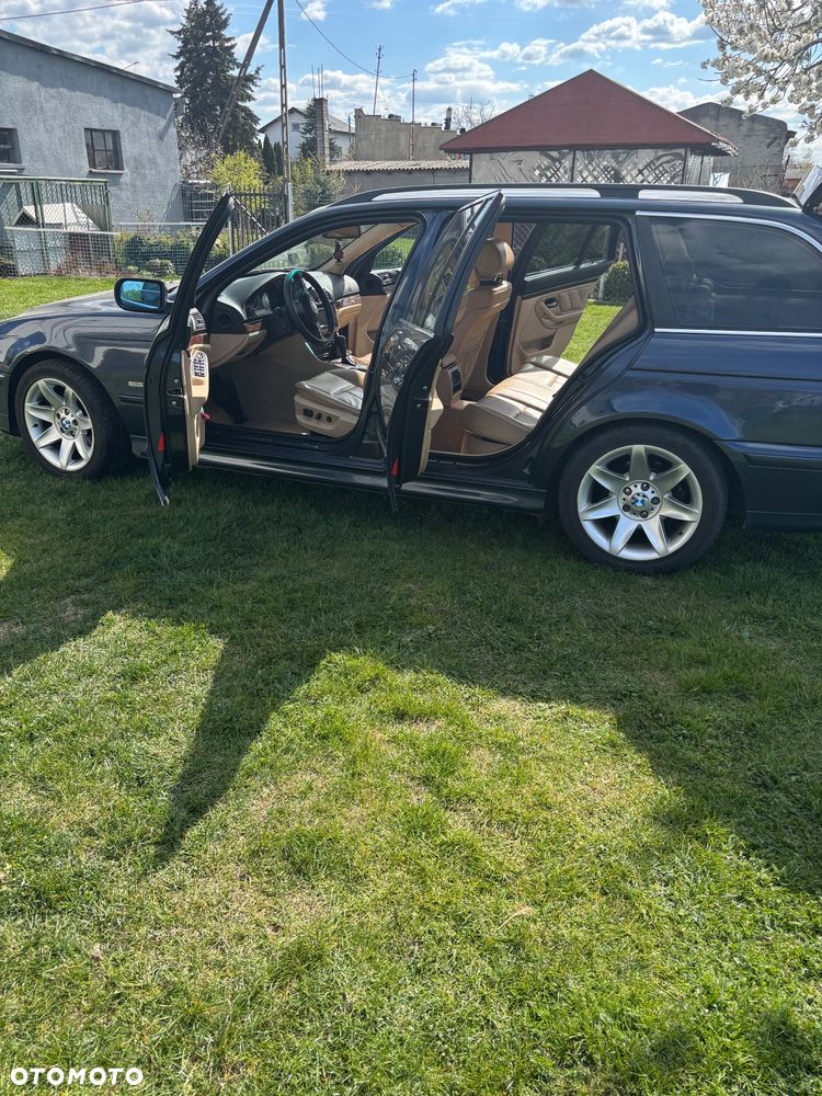 BMW Seria 5 - 24