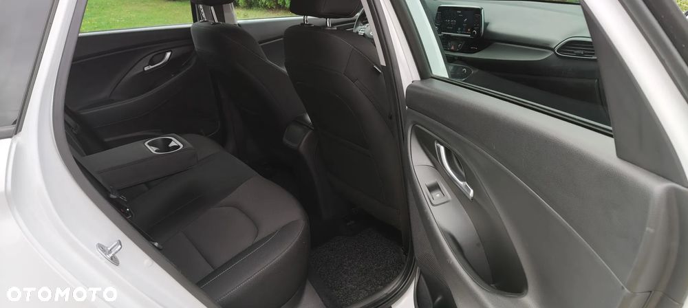 Hyundai i30 1.0 T-GDI GO Plus - 21