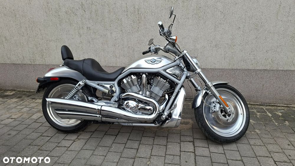 Harley-Davidson V-Rod Street Rod - 2