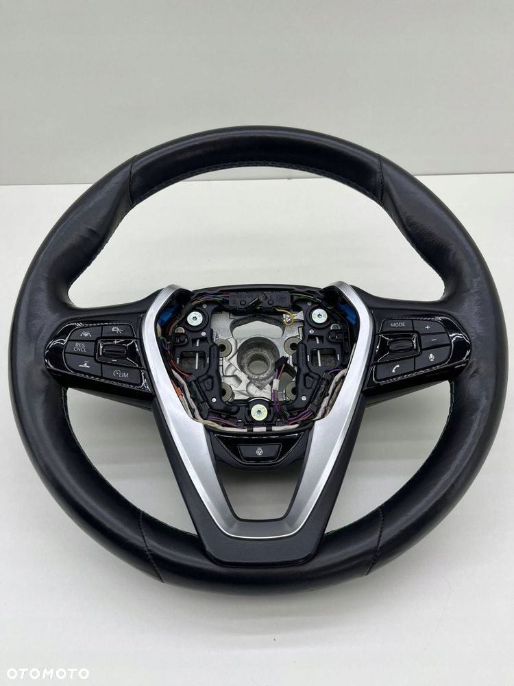 BMW5 G30 ALPINA D5 S ALLRAD KIEROWNICA MULTIFUNKCJA ŁOPATKI ASYSTENT GRZANA - 2