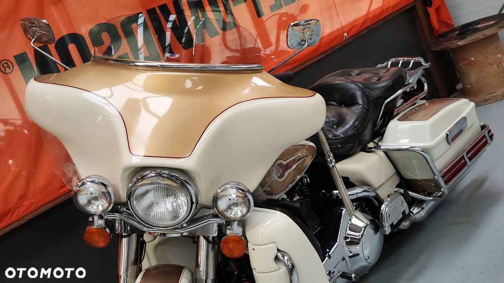 Harley-Davidson FLH Electra Glide - 22