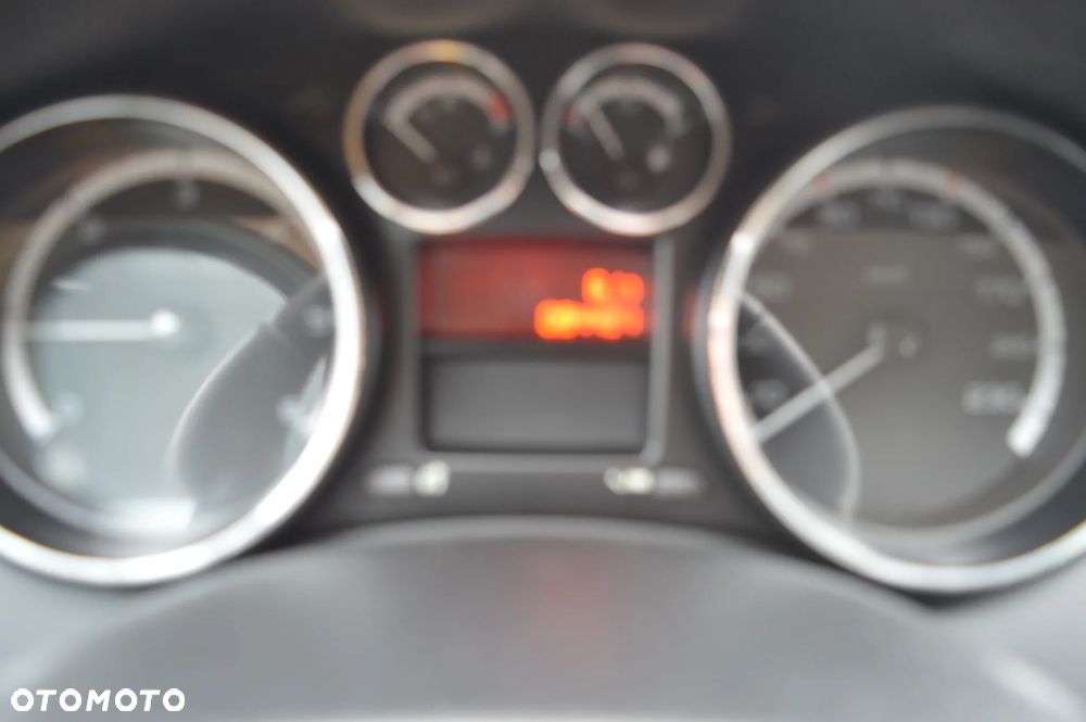 Peugeot 308 1.6 HDi Premium - 19
