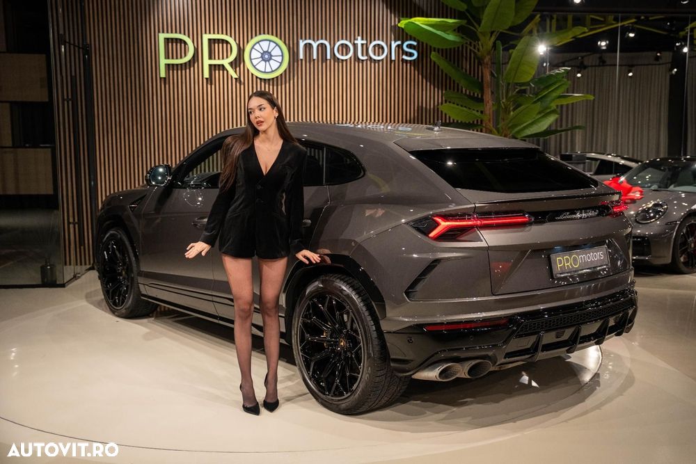 Lamborghini URUS - 8