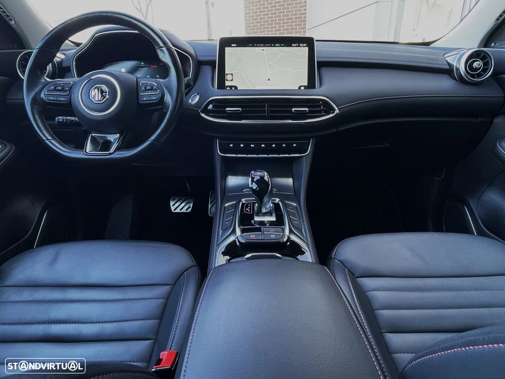 MG EHS Luxury - 17