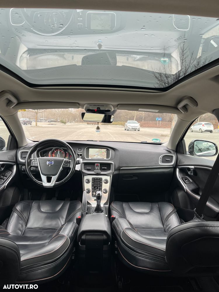 Volvo V40 D4 Ocean Race - 5