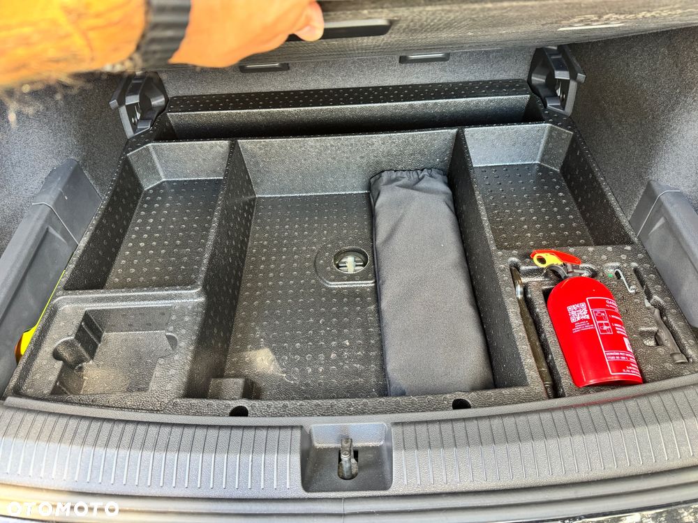 Volkswagen Tiguan Allspace 2.0 TDI SCR 4Motion DSG R-Line - 9