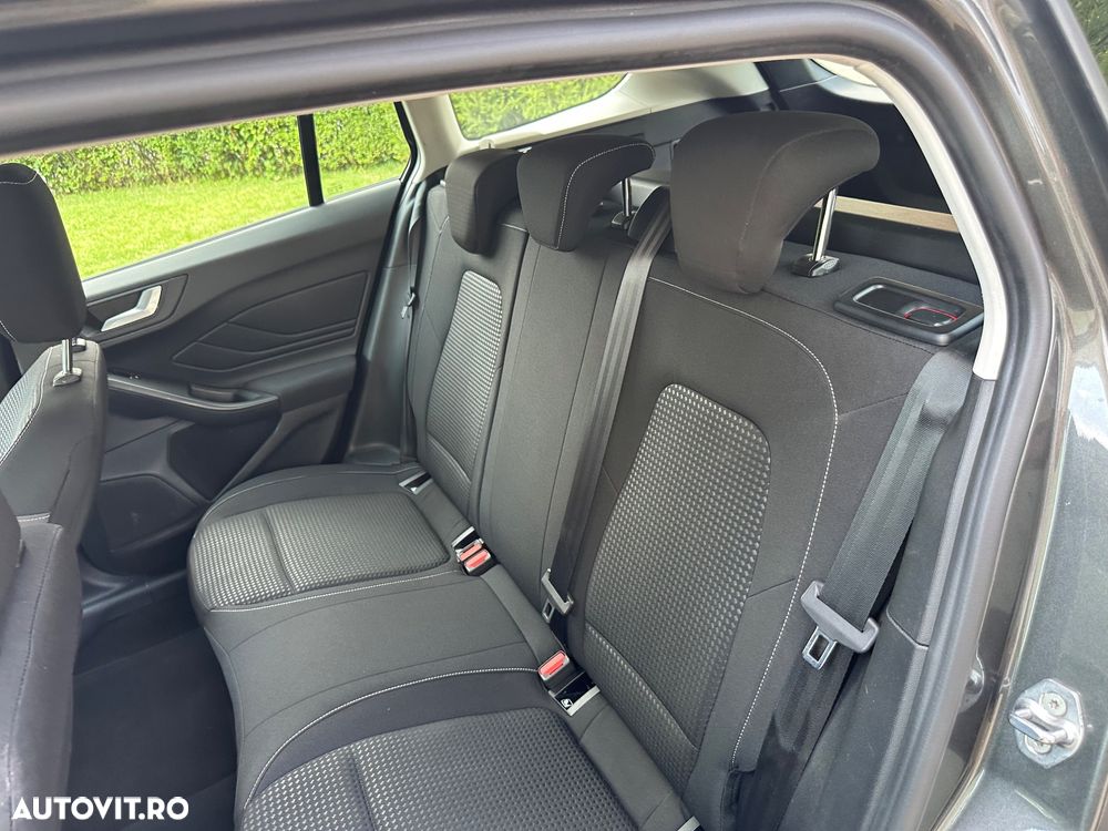 Ford Focus 1.5 EcoBlue Titanium - 29