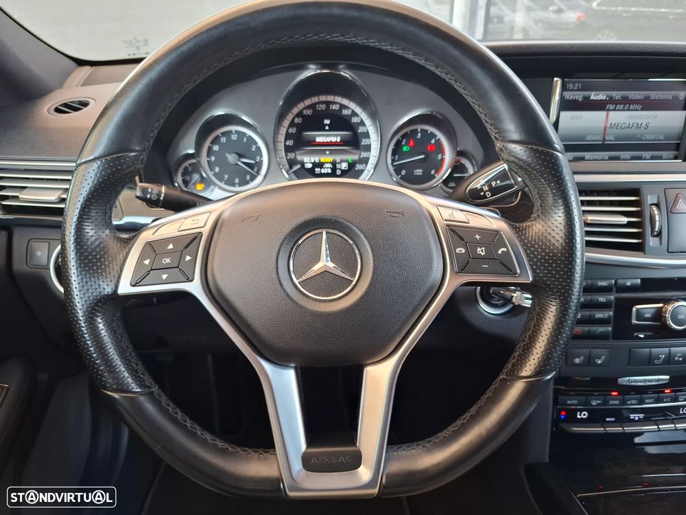 Mercedes-Benz E 300 Bluetec Hybrid Avantgarde - 26