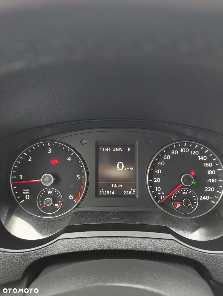 Volkswagen Sharan 2.0 TDI DSG (BlueMotion Technology) Highline - 6