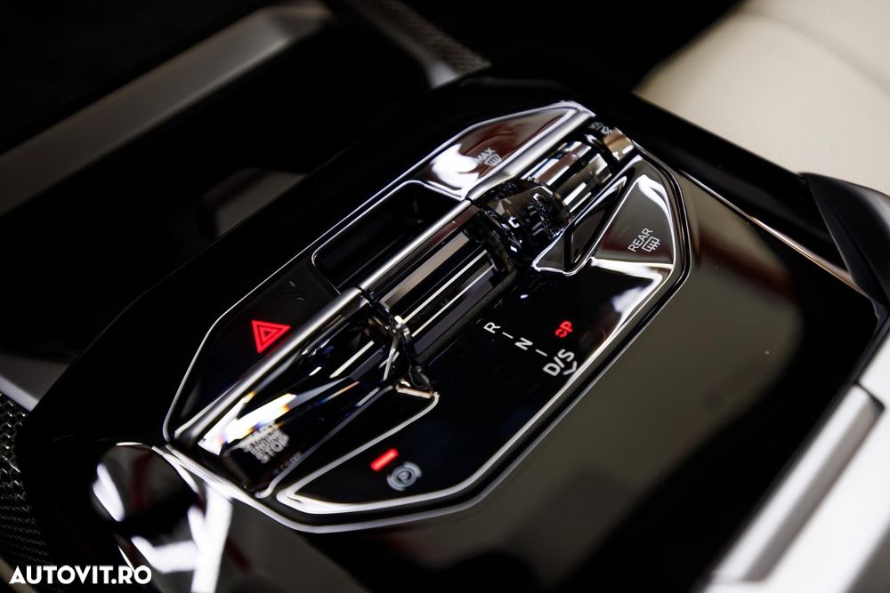 BMW Seria 7 740 xDrive MHEV - 30