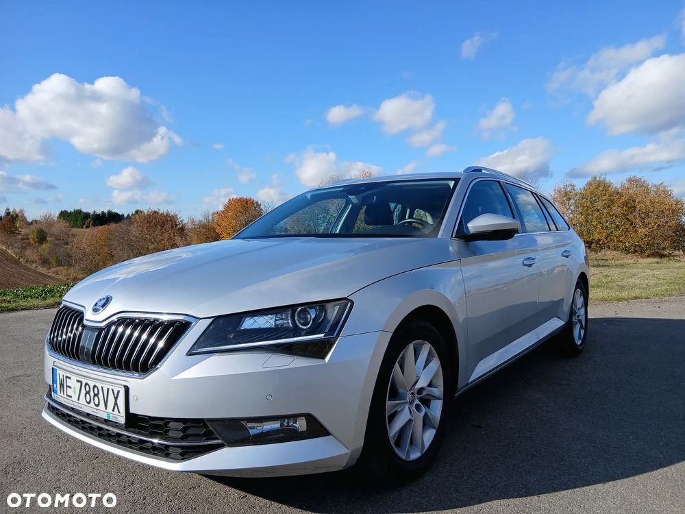 Skoda Superb 2.0 TDI SCR Style DSG - 2