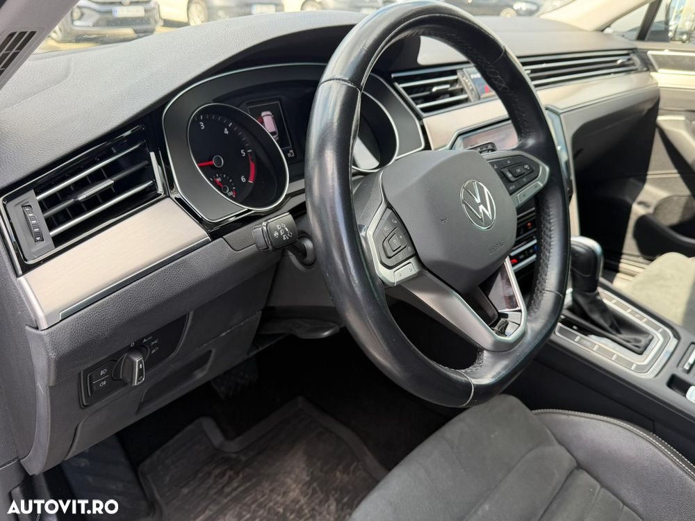 Volkswagen Passat 2.0 TDI DSG Highline - 11