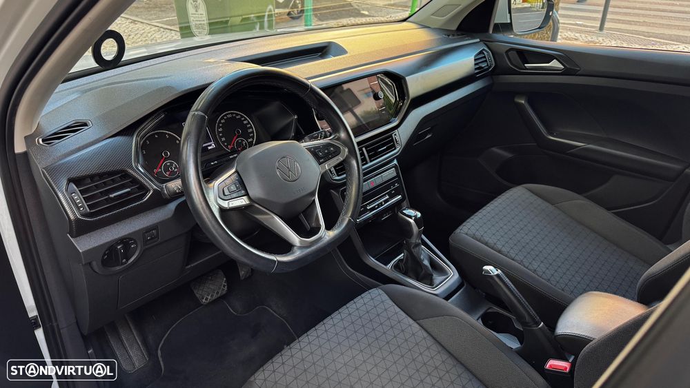 VW T-Cross 1.0 TSI BlackStyle DSG - 15