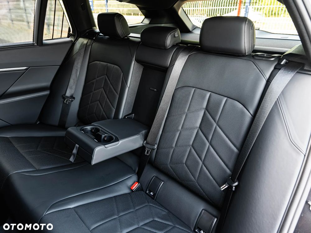 BMW Seria 5 520d xDrive mHEV M Sport - 27
