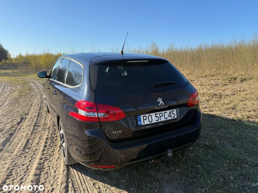 Peugeot 308 1.2 PureTech Allure S&S - 4