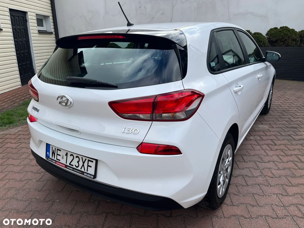 Hyundai i30 1.4 Classic + - 8