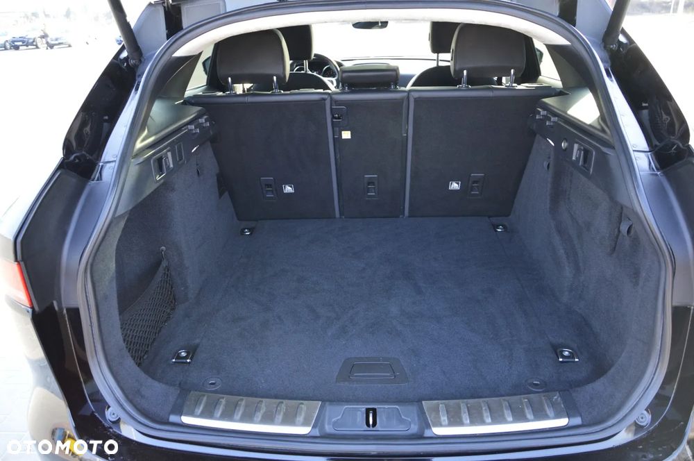 Jaguar F-Pace 30t AWD Prestige - 25