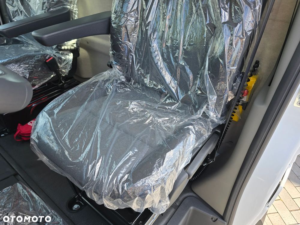 Renault MASTER 17Km WYWROTKA 3 STRONNA 1011Kg Ładowność SILNIK 2,3 AUTO NIE UŻYWANE NA GWARANCJI STAN NOWY NOWY NOWY SALON POLSKA TO SŁONIK BOGATE WYPOSAŻENIE HAK LEDY KLIMA TEMPOMAT - 33