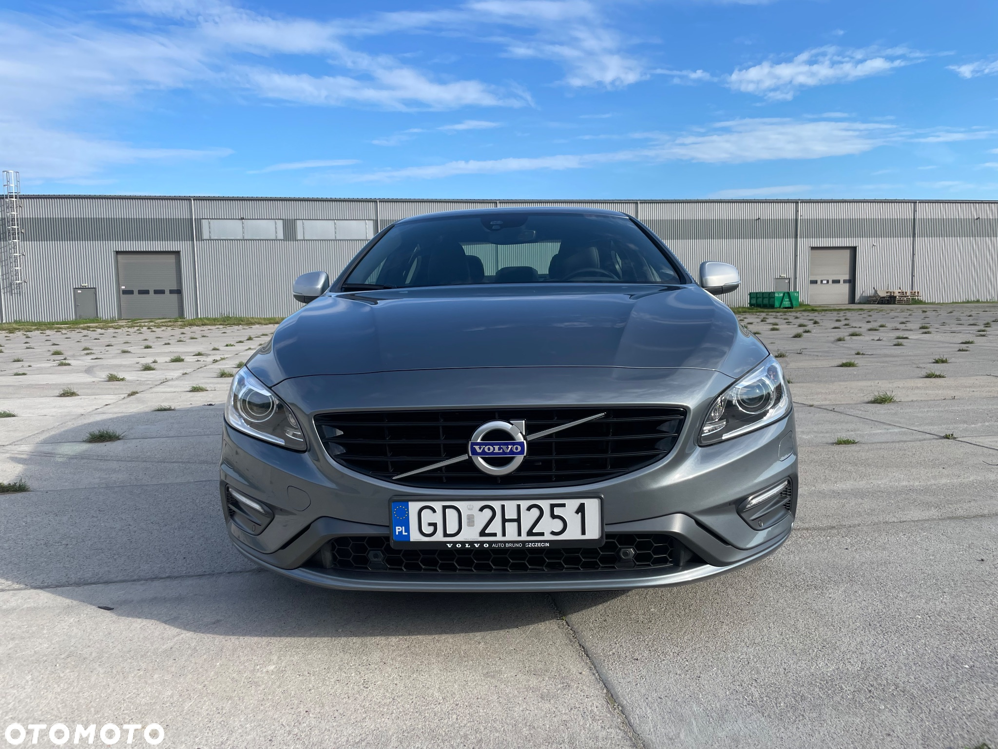 Volvo S60 T3 Drive-E R-Design Momentum - 2