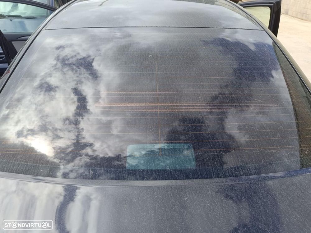 JANELA TRASEIRA TOYOTA AVENSIS T27 - 1