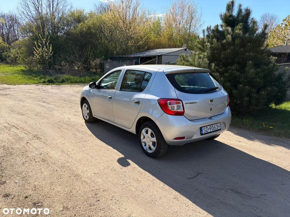 Dacia Sandero 1.5 dCi Laureate - 4