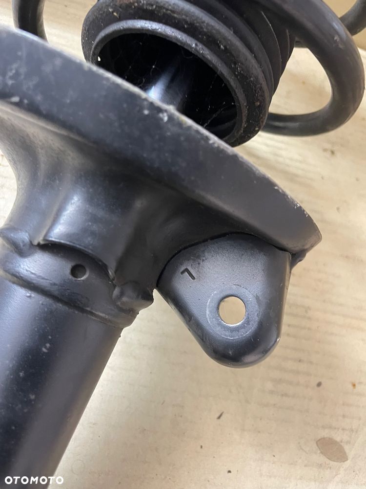 Amortyzator PASM Porsche 911 997 Carrera 4/4s/Turbo - 2