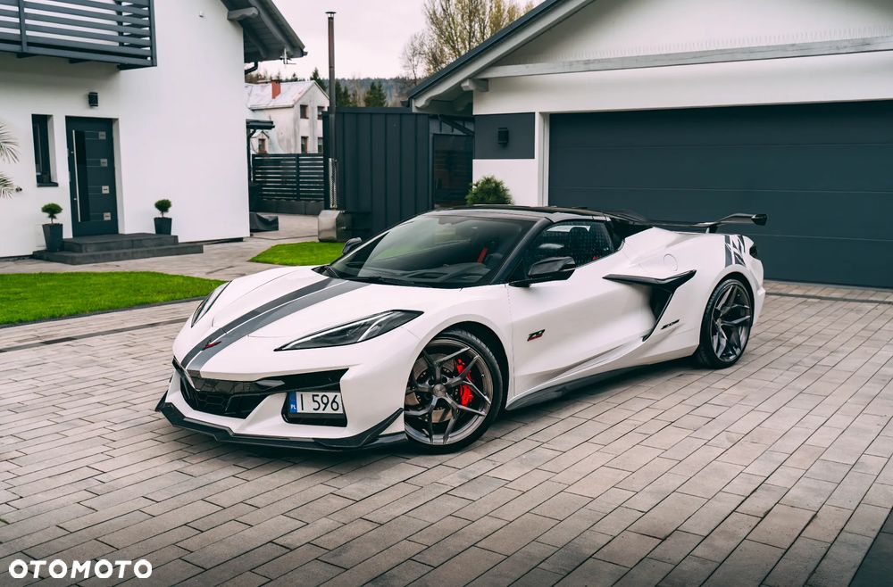 Chevrolet Corvette - 3