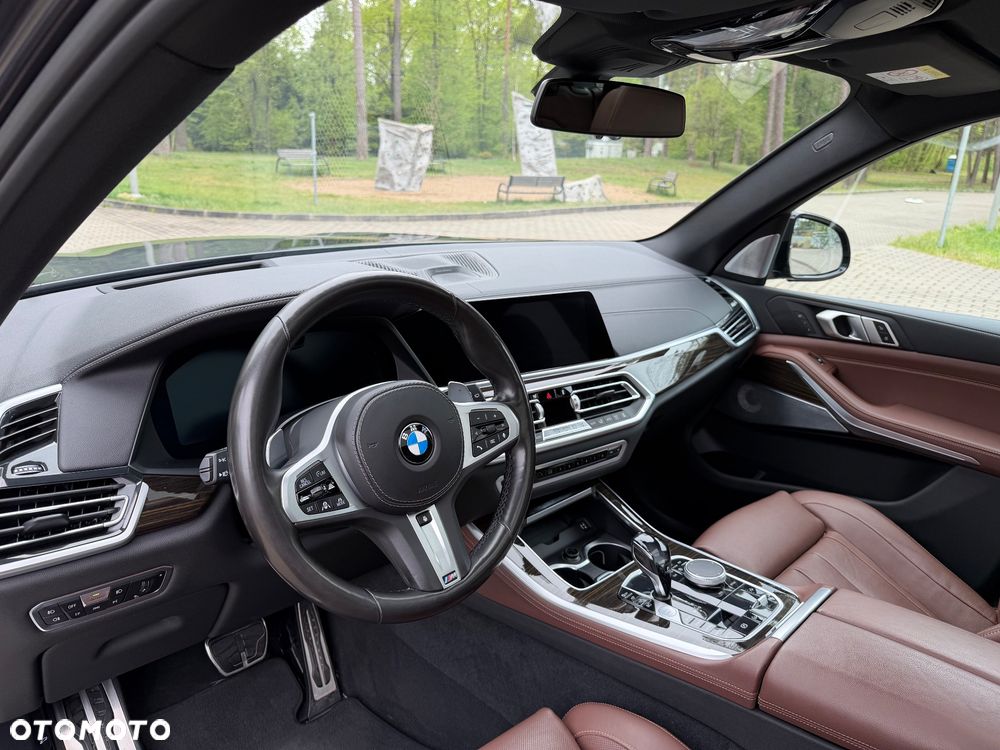 BMW X5 xDrive45e - 11