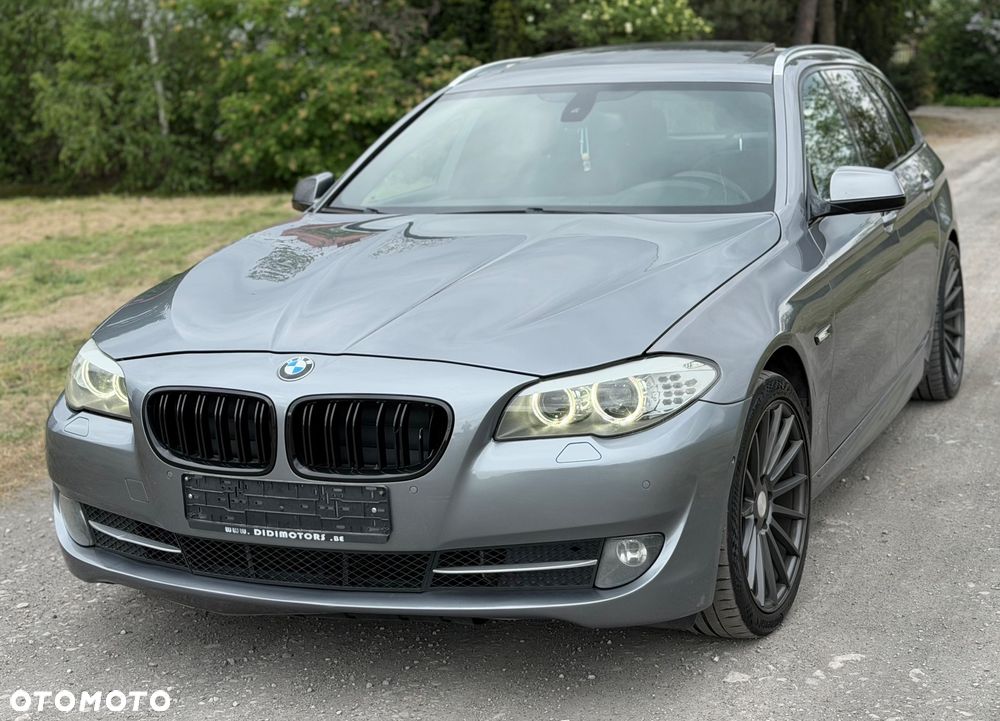 BMW Seria 5 525d Sport-Aut - 35