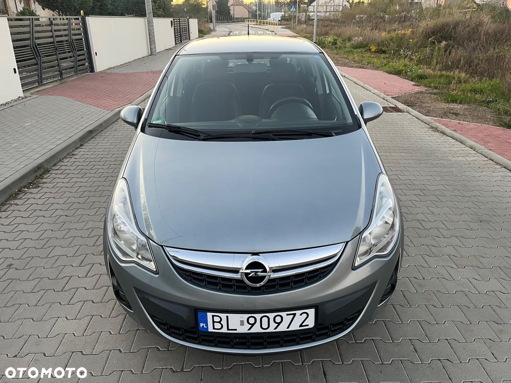 Opel Corsa 1.4 16V 150 Jahre - 2